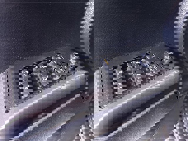 Used 2019 Toyota Tacoma TRD Sport w/ Technology Package image 24