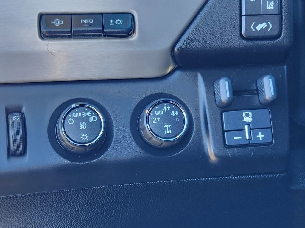 Used 2015 GMC Yukon Denali w/ Touring Package image 31