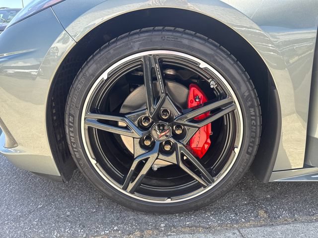 Used 2024 Chevrolet Corvette Stingray Coupe w/ 1LT RWD image 21