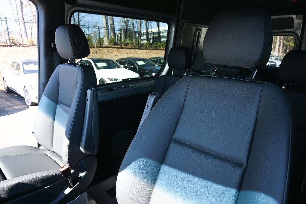 Used 2026 Mercedes-Benz Sprinter 2500 image 5