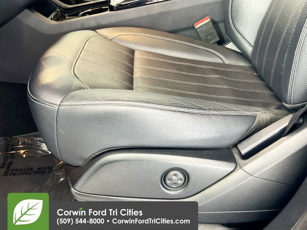 Used 2016 Mercedes-Benz GLE 350 w/ Premium Package image 23