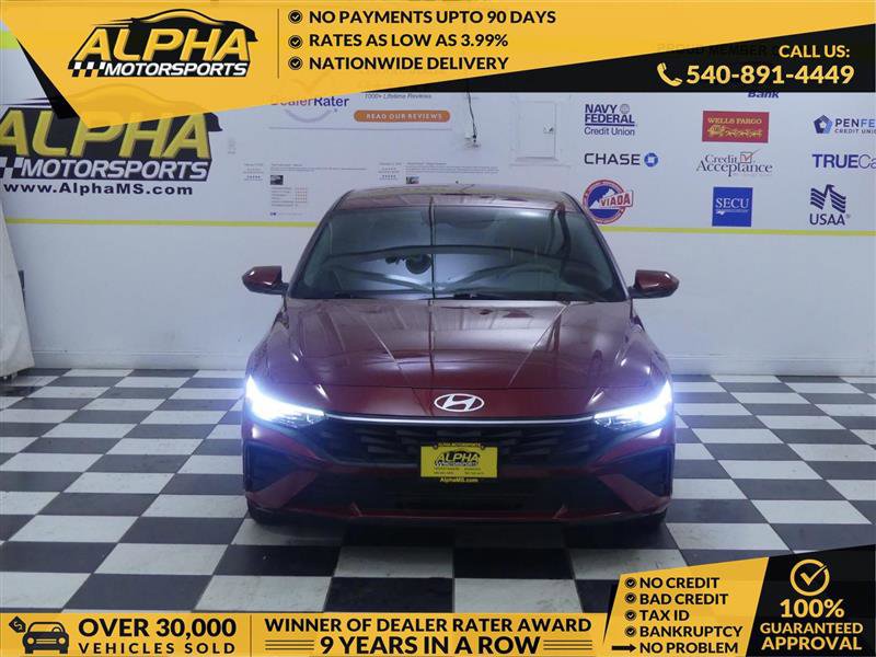 Used 2024 Hyundai Elantra SEL image 1