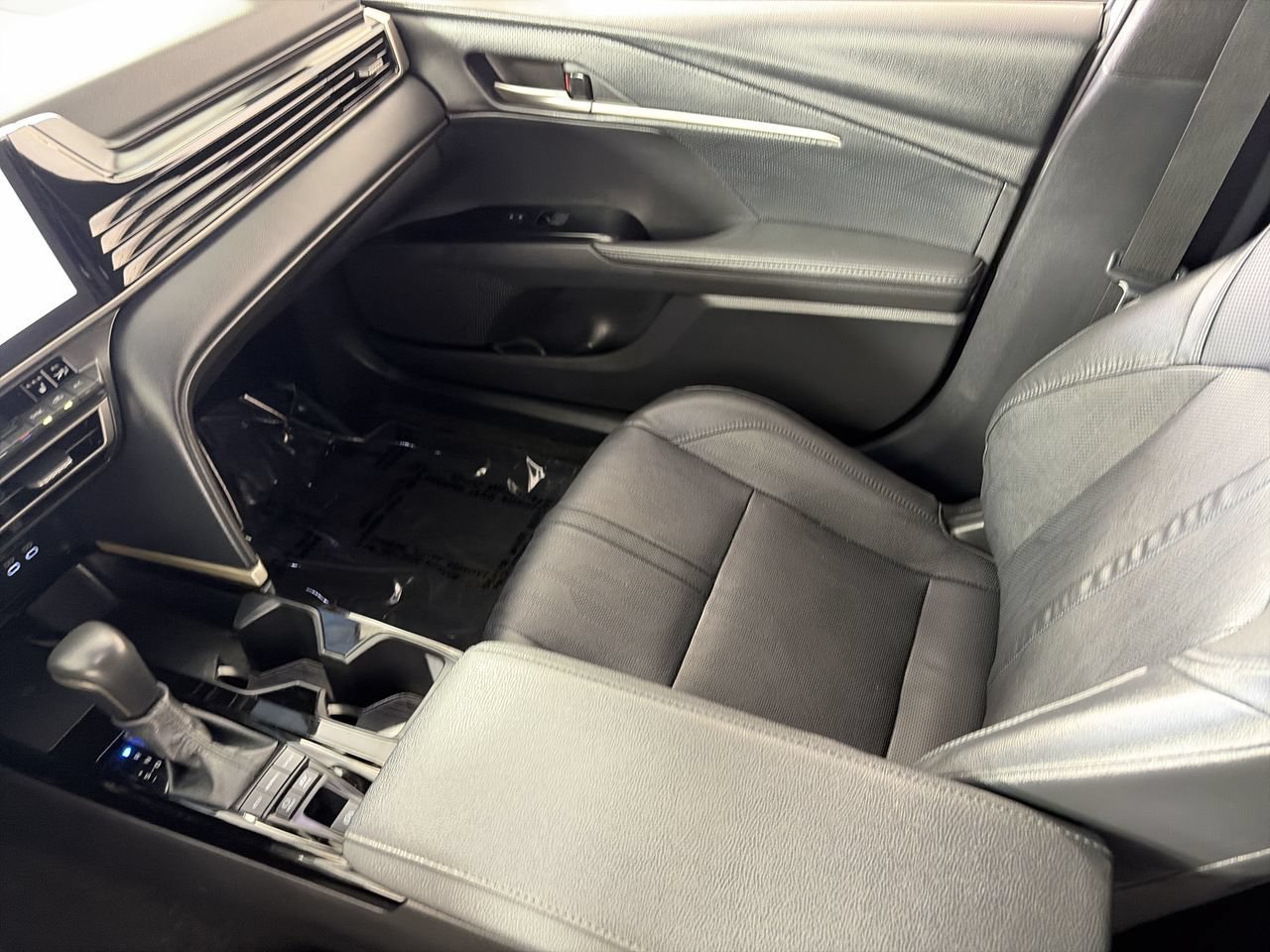 Used 2025 Toyota Camry XSE FWD image 22