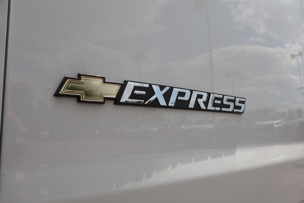 New 2025 Chevrolet Express 2500 w/ Driver Convenience Package RWD image 24