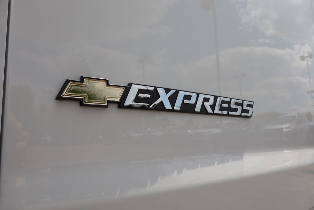 New 2025 Chevrolet Express 2500 w/ Driver Convenience Package image 24