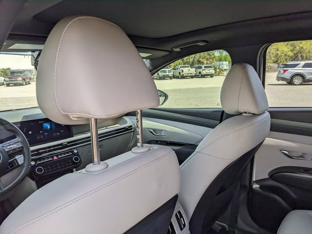 Used 2025 Hyundai Tucson Limited image 19