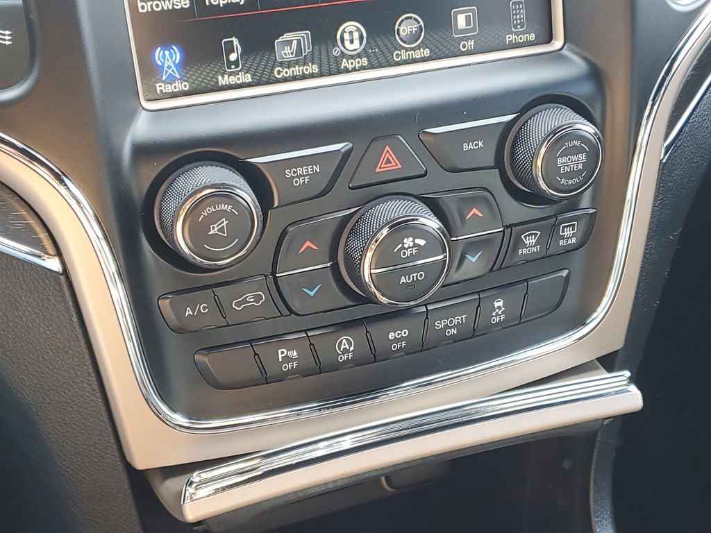 Used 2017 Jeep Grand Cherokee Limited image 23