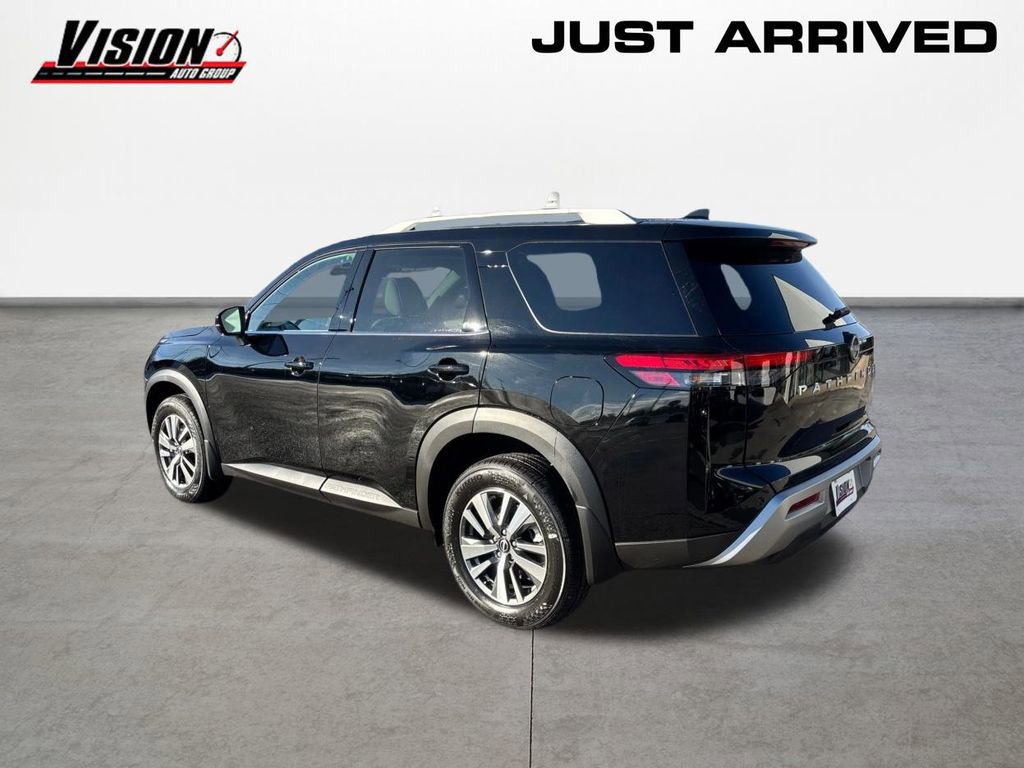 New 2025 Nissan Pathfinder SL image 7