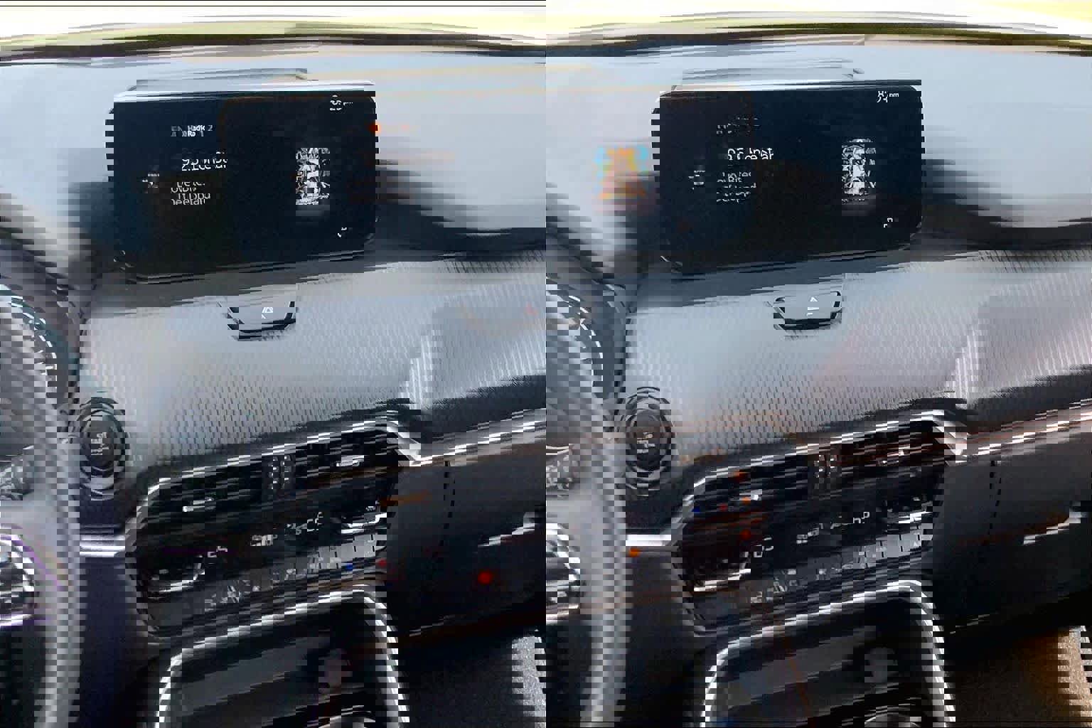 Used 2025 MAZDA CX-90 3.3 Turbo w/ Select Package image 7