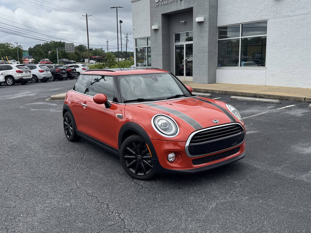 Used 2019 MINI Cooper 2-Door Hardtop FWD image 8