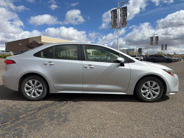 Certified 2020 Toyota Corolla LE FWD image 2