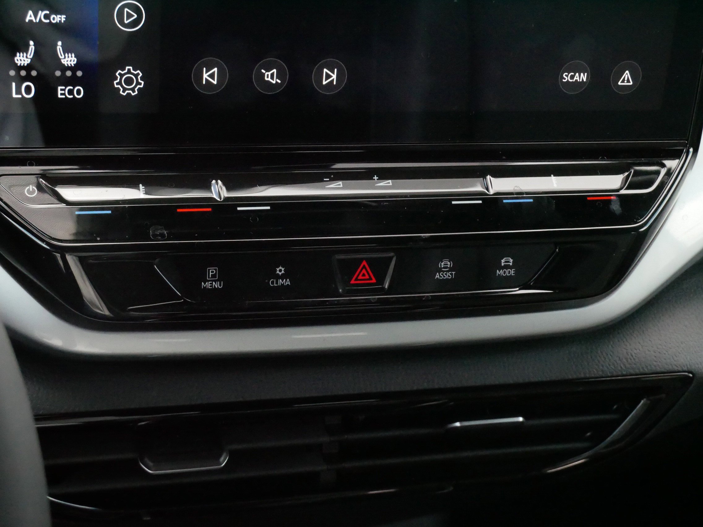 Used 2023 Volkswagen ID.4 Pro S image 23