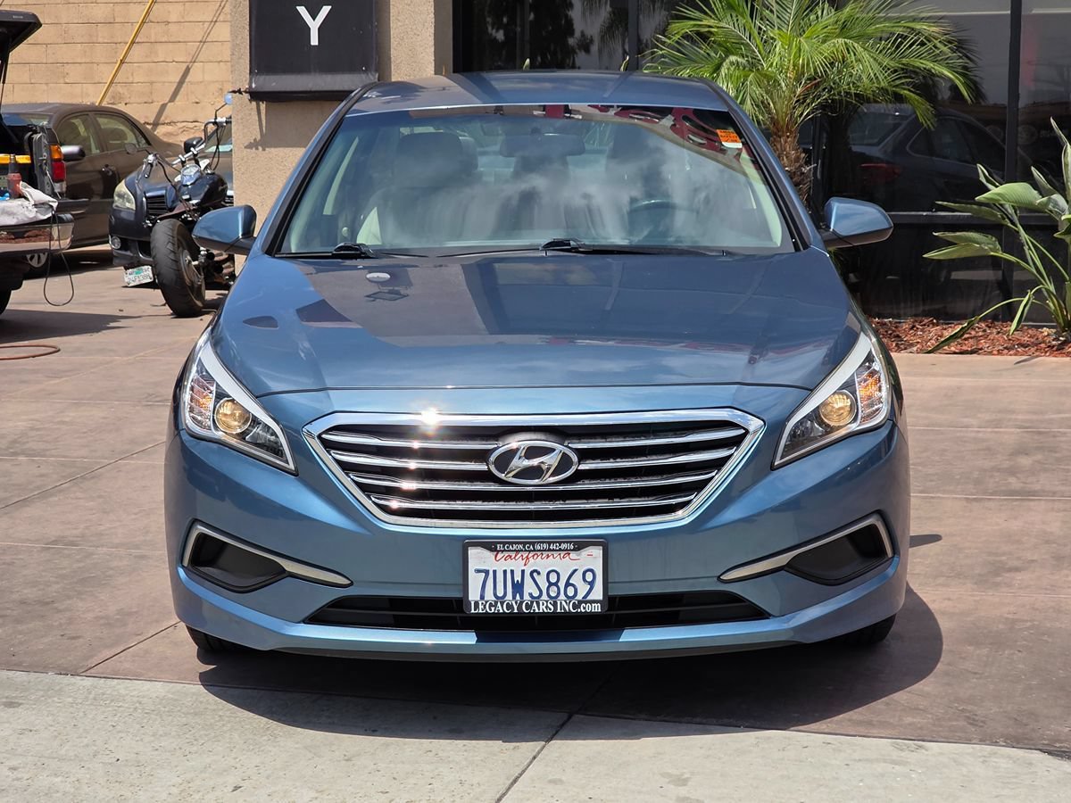 Used 2017 Hyundai Sonata SE FWD image 4