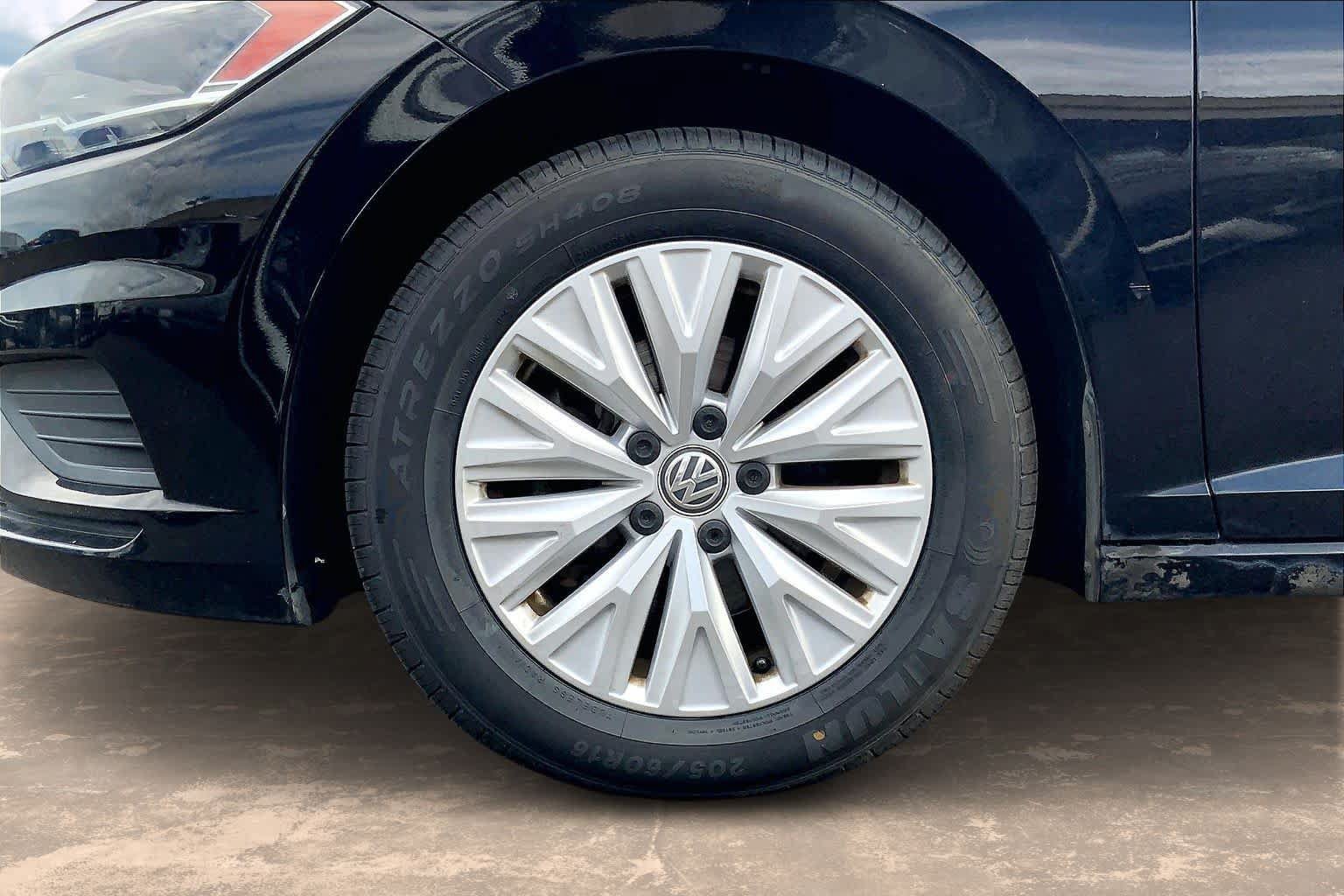 Used 2019 Volkswagen Jetta S w/ Driver Assistance Package FWD image 8