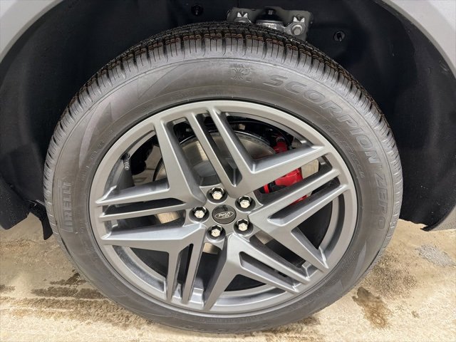 New 2026 Ford Explorer ST-Line w/ ST-Line Street Pack image 8