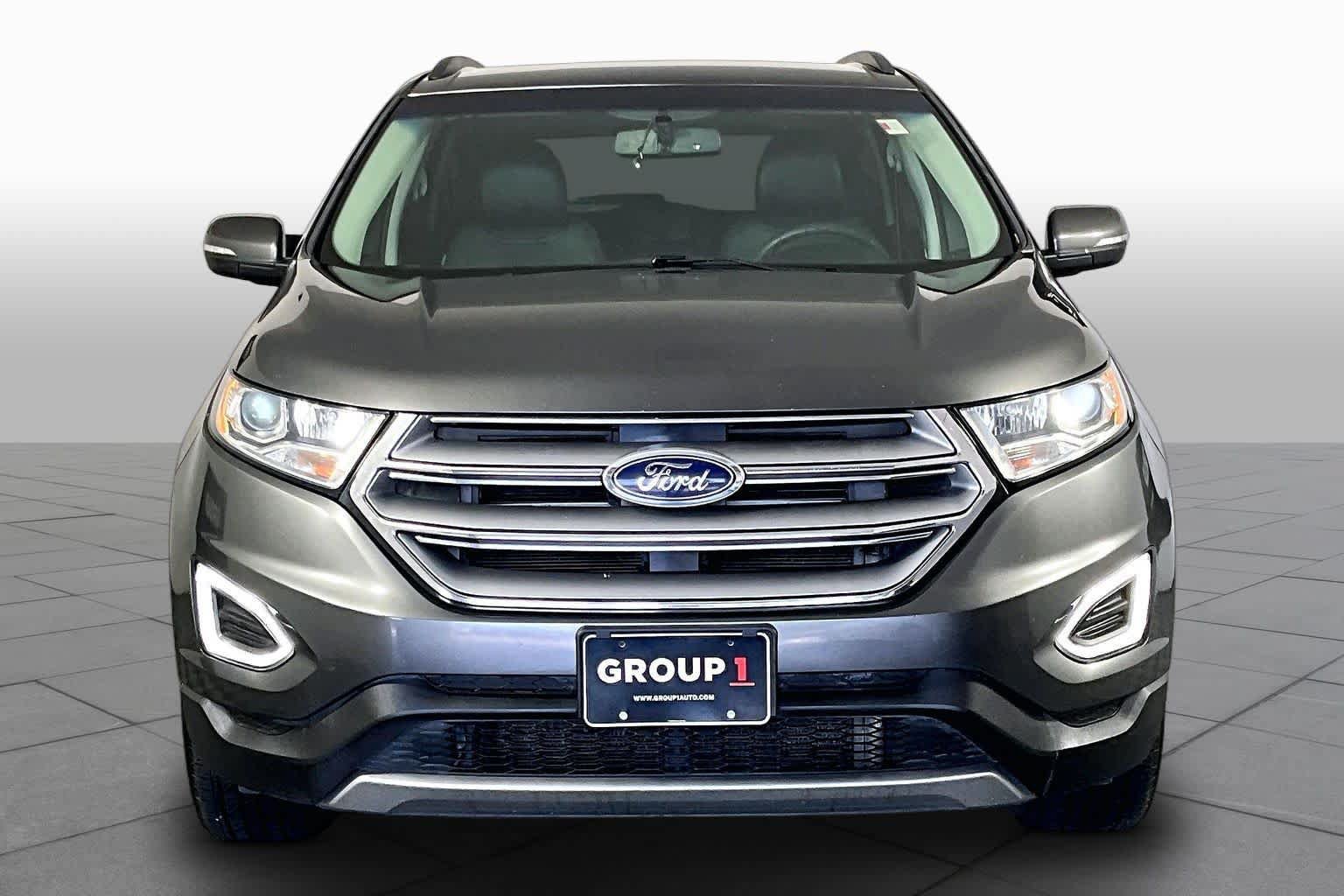 Used 2017 Ford Edge SEL w/ Equipment Group 201A FWD image 4