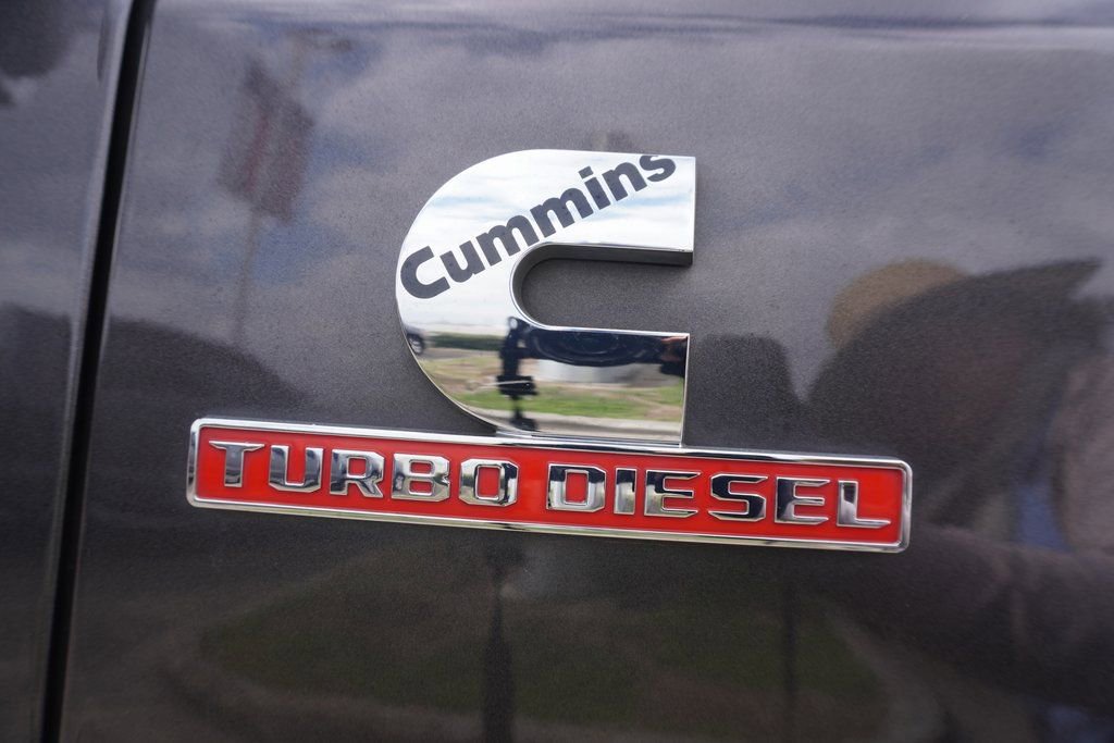 Used 2024 RAM 2500 Laramie w/ Sport Appearance Package AWD/4WD image 36