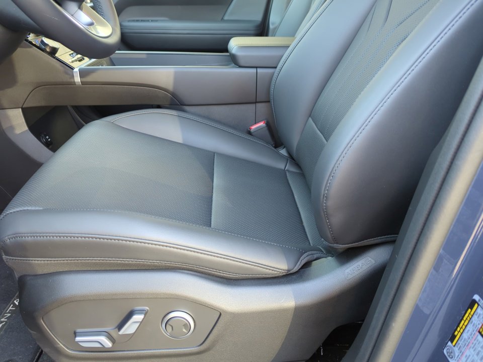 Used 2026 Hyundai Santa Fe SEL AWD/4WD image 9