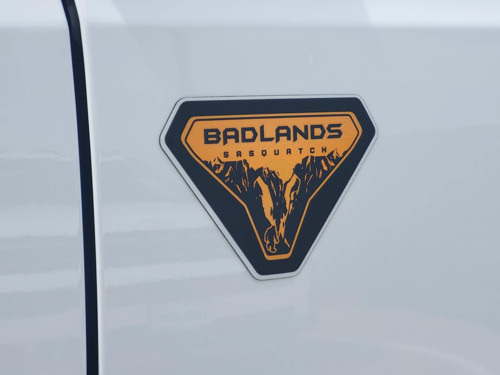 Used 2024 Ford Bronco Badlands AWD/4WD image 5