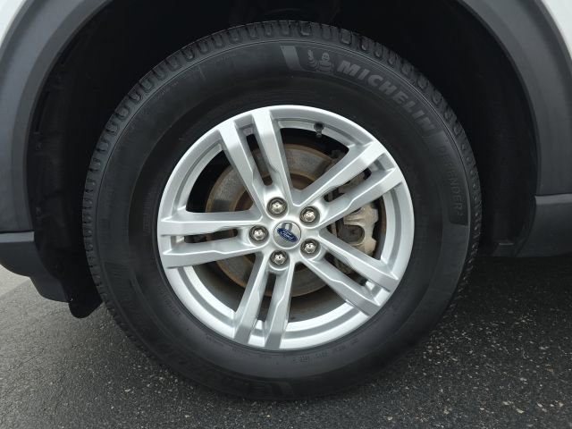 Used 2020 Ford Explorer XLT AWD/4WD image 11