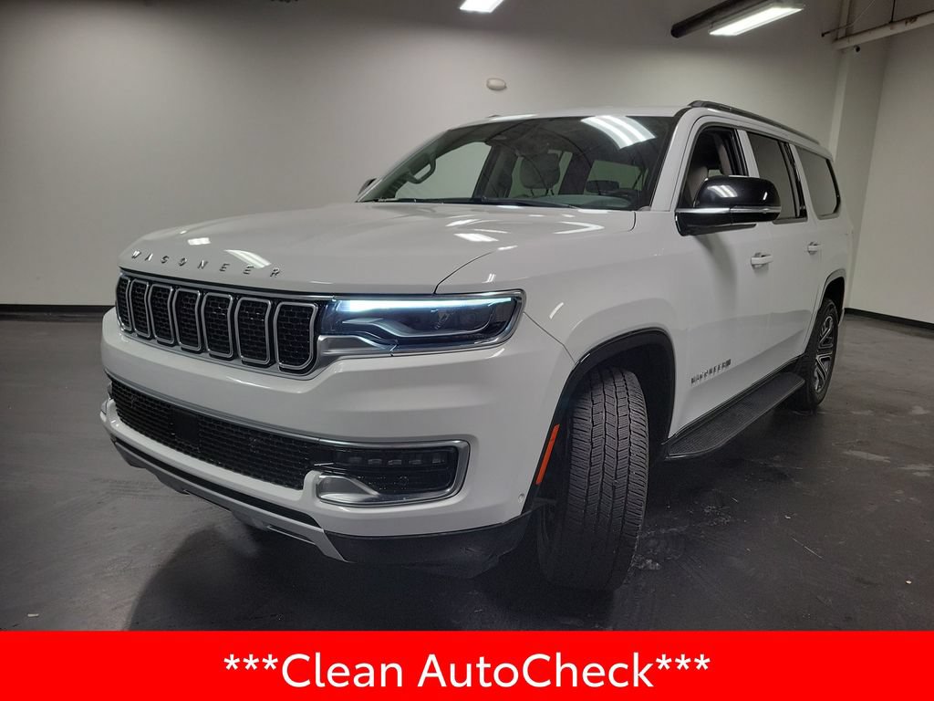 Used 2024 Jeep Wagoneer L Series II w/ Flexible Seating Group AWD/4WD image 4