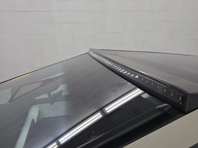 Used 2024 Tesla Cybertruck Cyberbeast AWD/4WD image 4