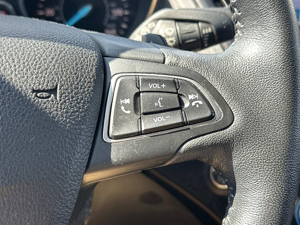 Used 2017 Ford Escape Titanium AWD/4WD image 23