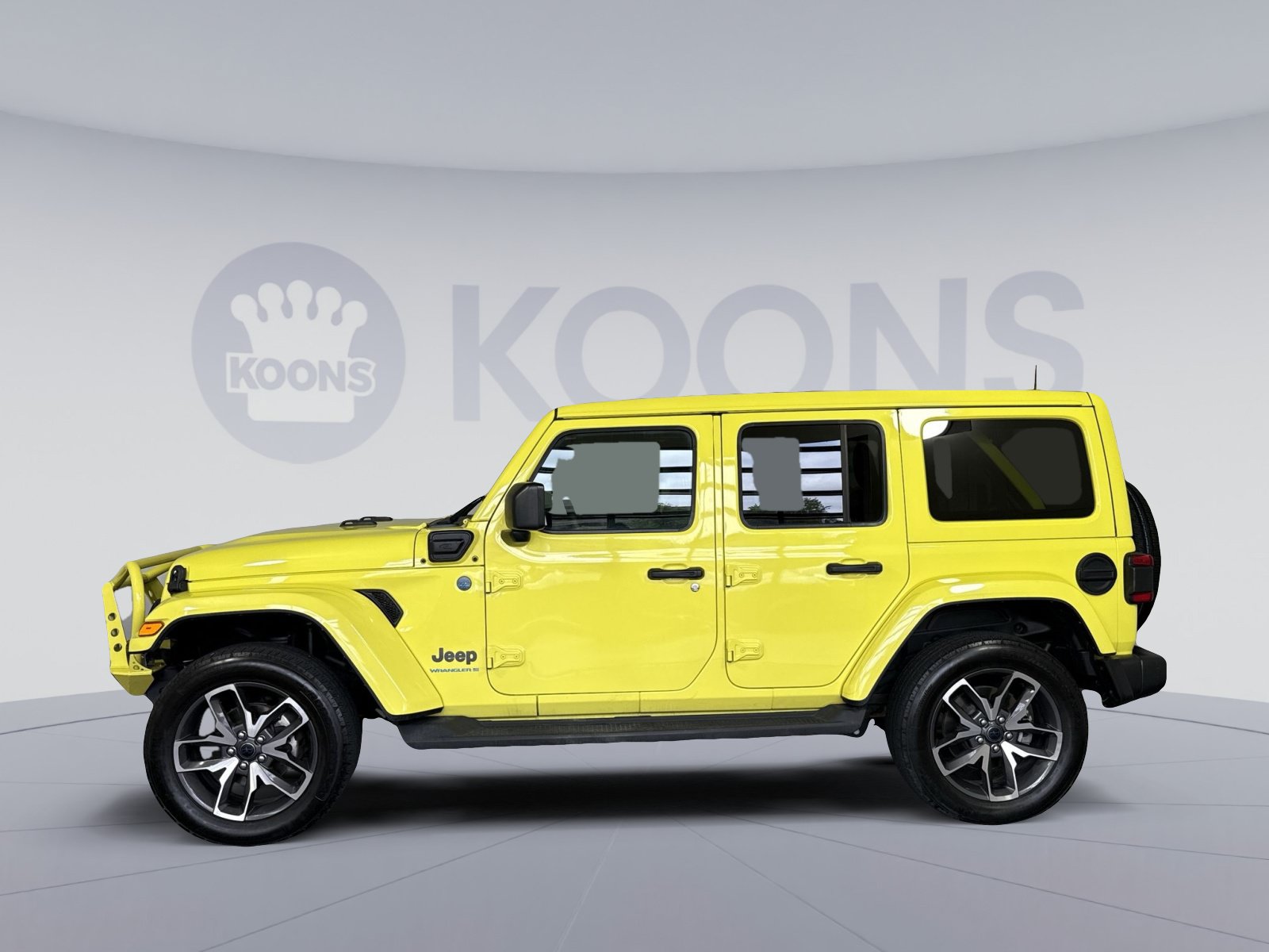 Used 2024 Jeep Wrangler Unlimited w/ Convenience Group AWD/4WD image 2
