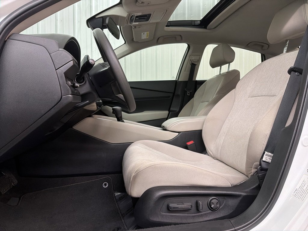 Used 2023 Honda Accord EX image 9
