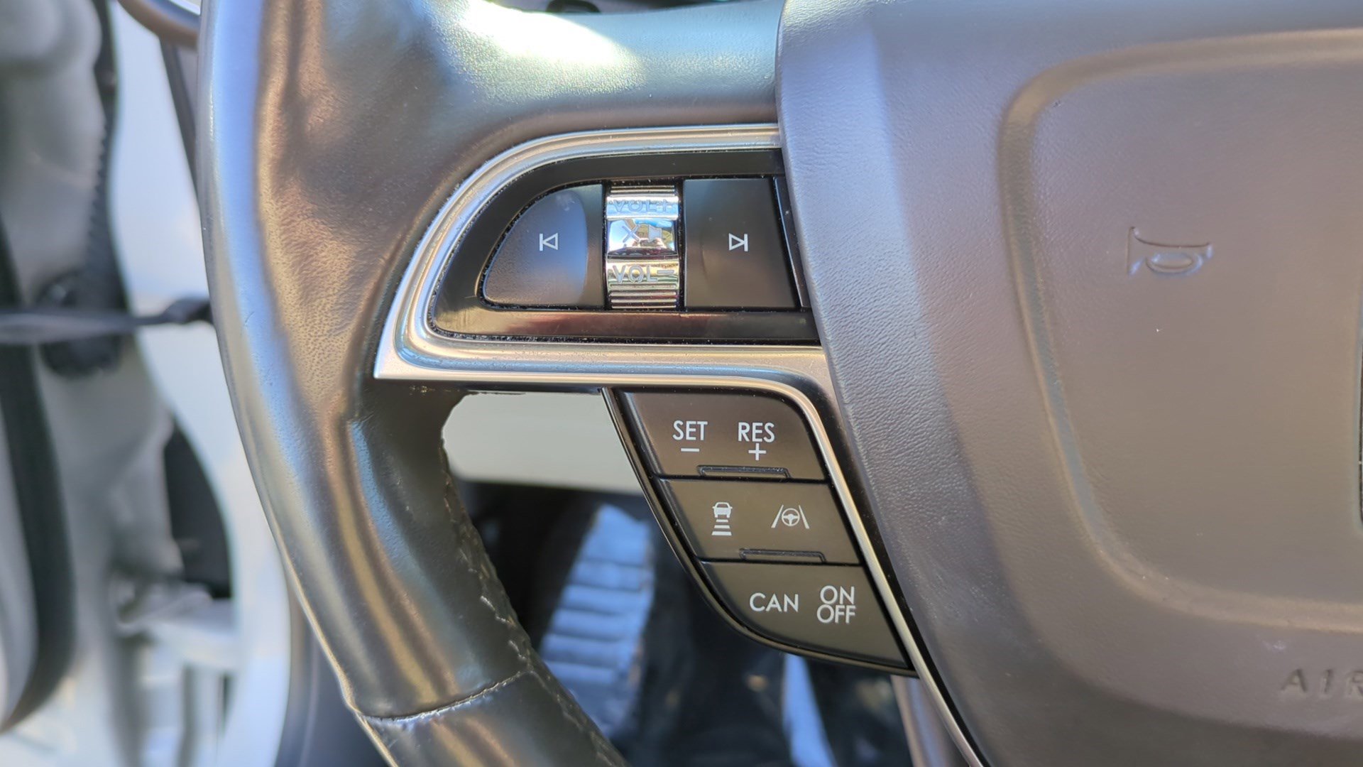 Used 2020 Lincoln Nautilus Reserve w/ Equipment Group 201A image 18