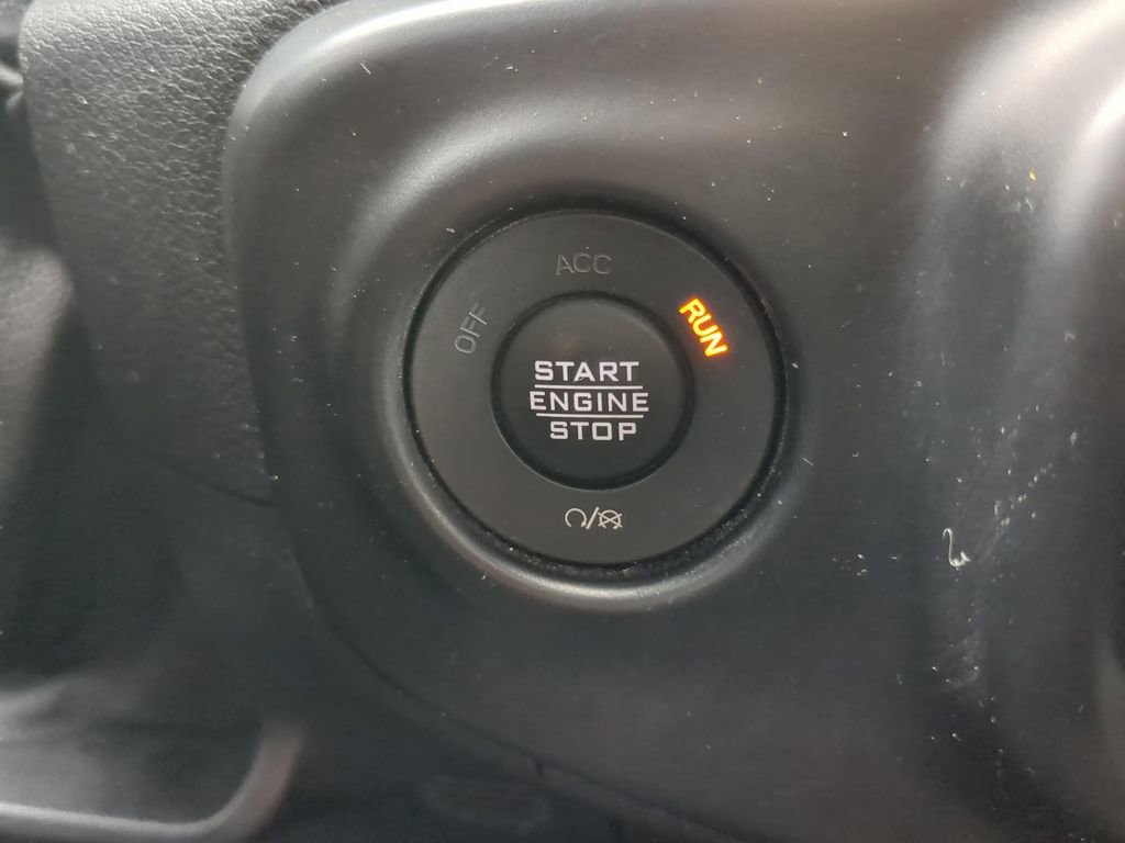 Used 2021 Jeep Wrangler Sport S image 23