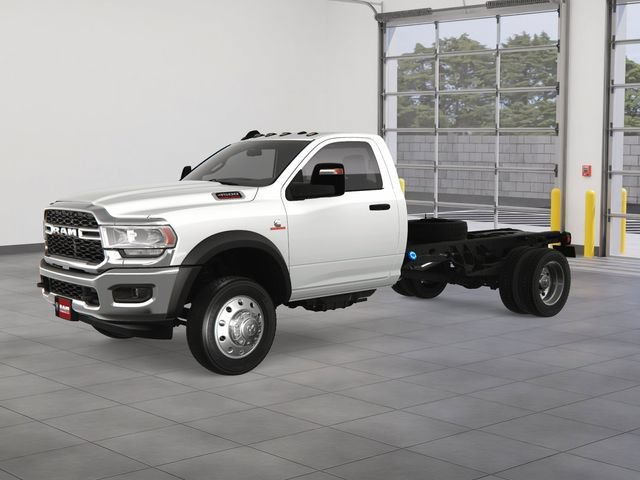 New 2023 RAM 4500 Tradesman RWD image 2
