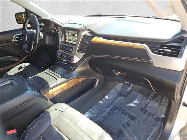 Used 2015 GMC Yukon Denali w/ Touring Package AWD/4WD image 25