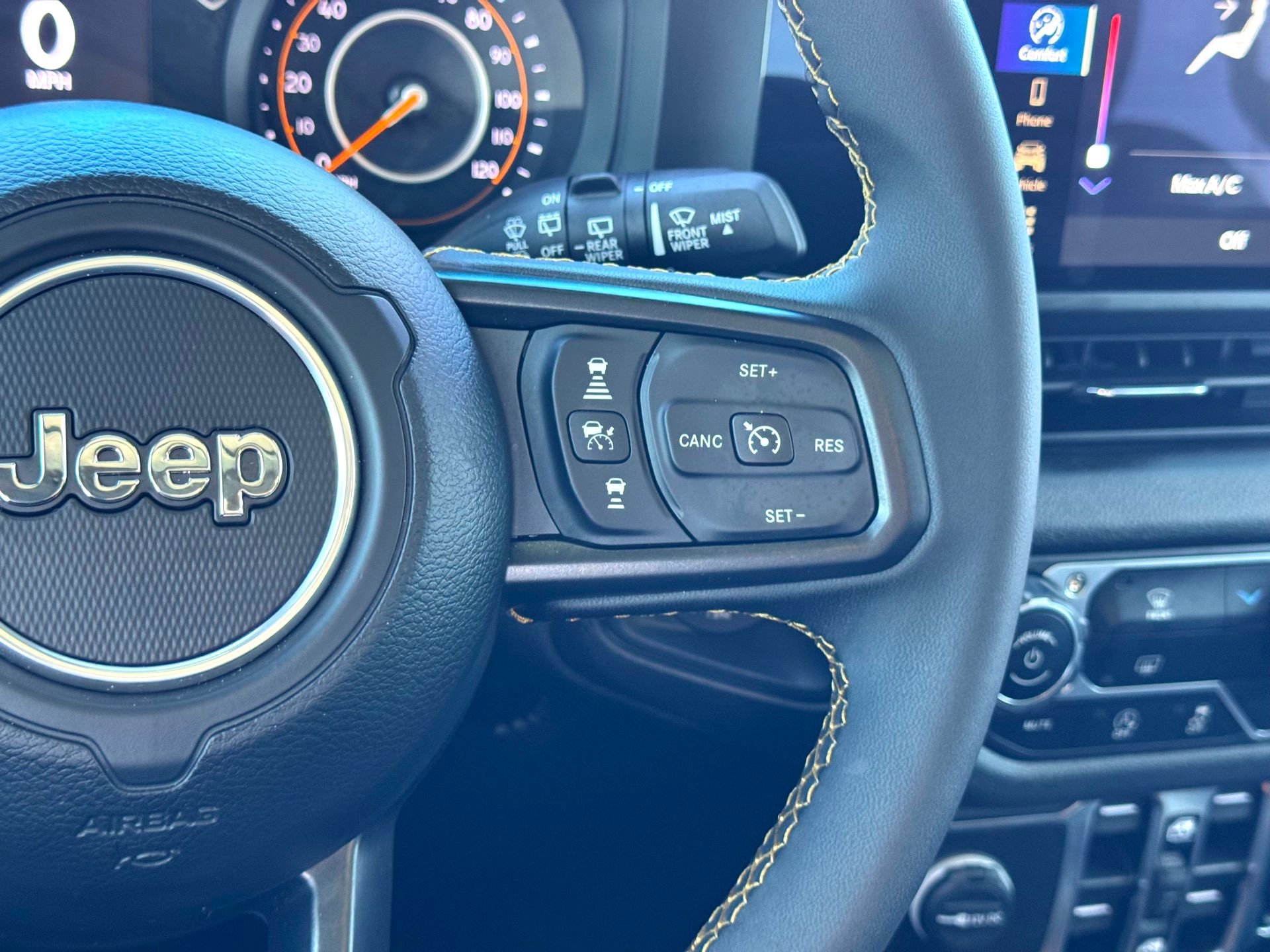 Used 2024 Jeep Wrangler Willys image 24