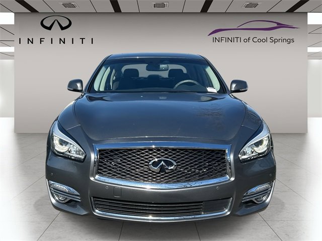 Used 2019 INFINITI Q70 Luxe w/ Proactive Package image 2
