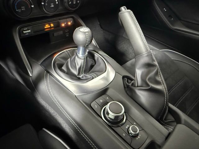 Used 2024 MAZDA MX-5 Miata RF Club image 37
