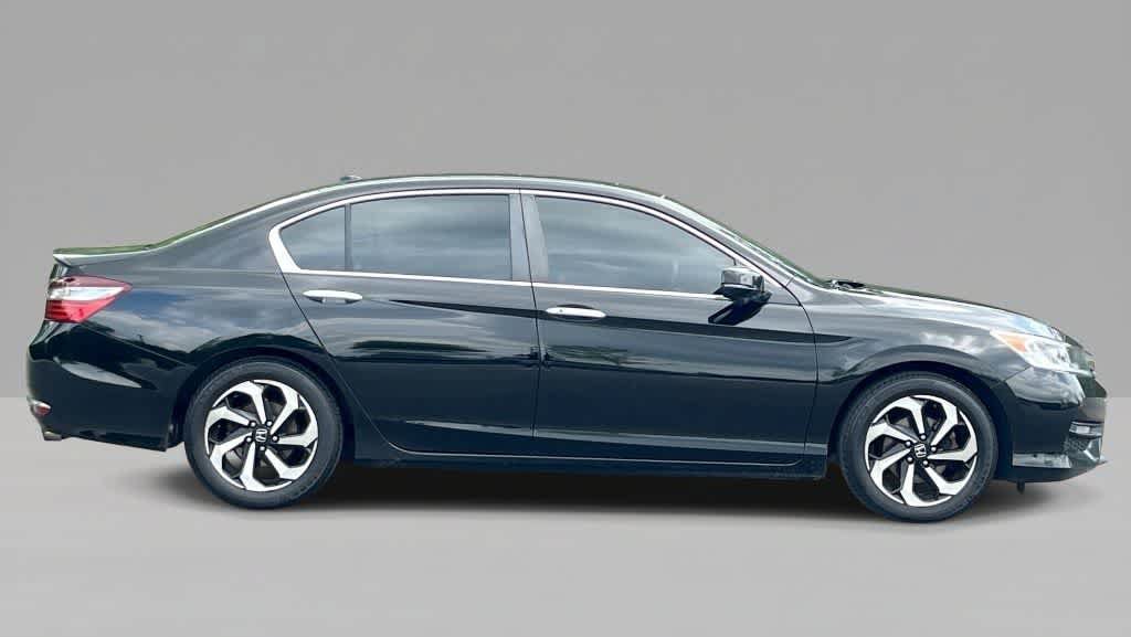 Used 2017 Honda Accord EX-L image 6