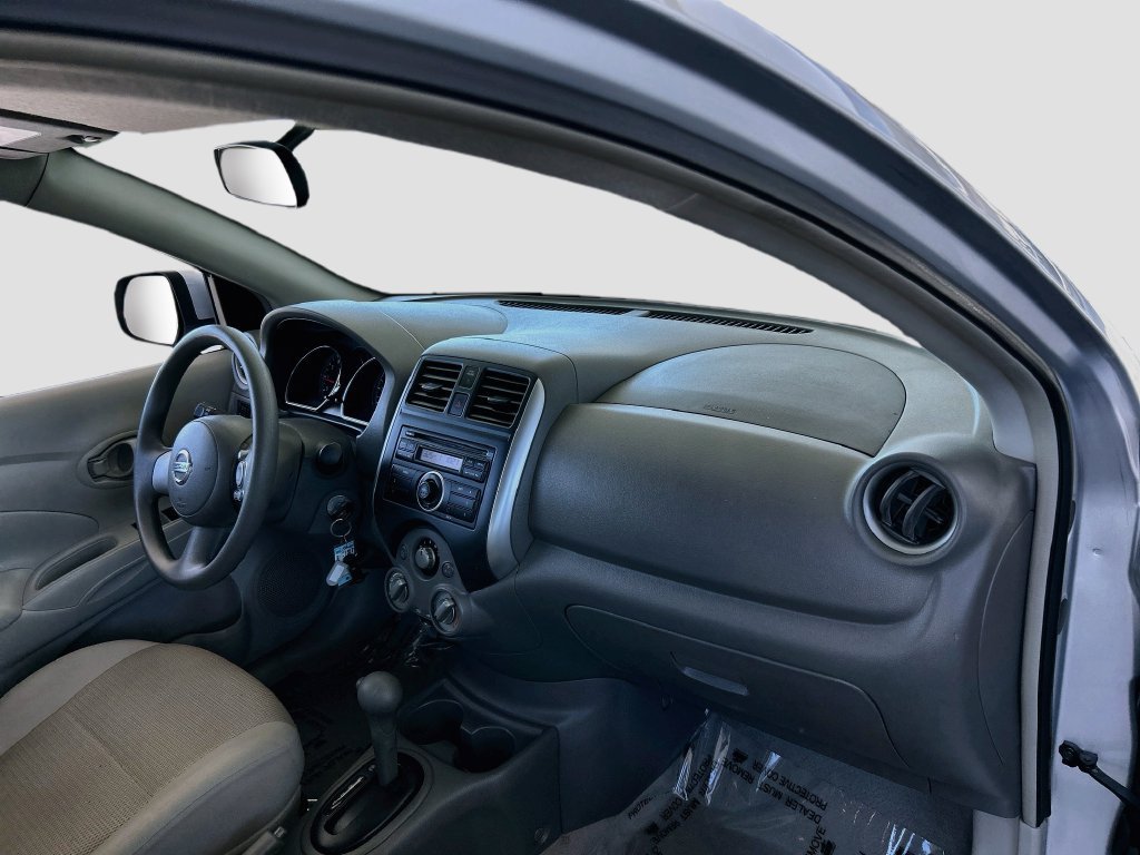 Used 2012 Nissan Versa SV FWD image 25