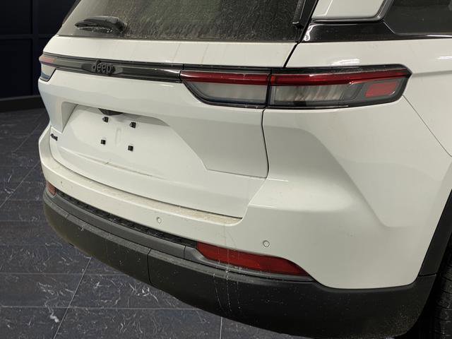 New 2026 Jeep Grand Cherokee Laredo image 35