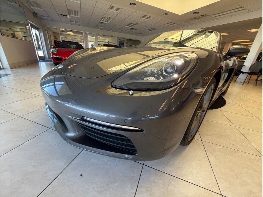 Used 2017 Porsche 718 Boxster S RWD image 40
