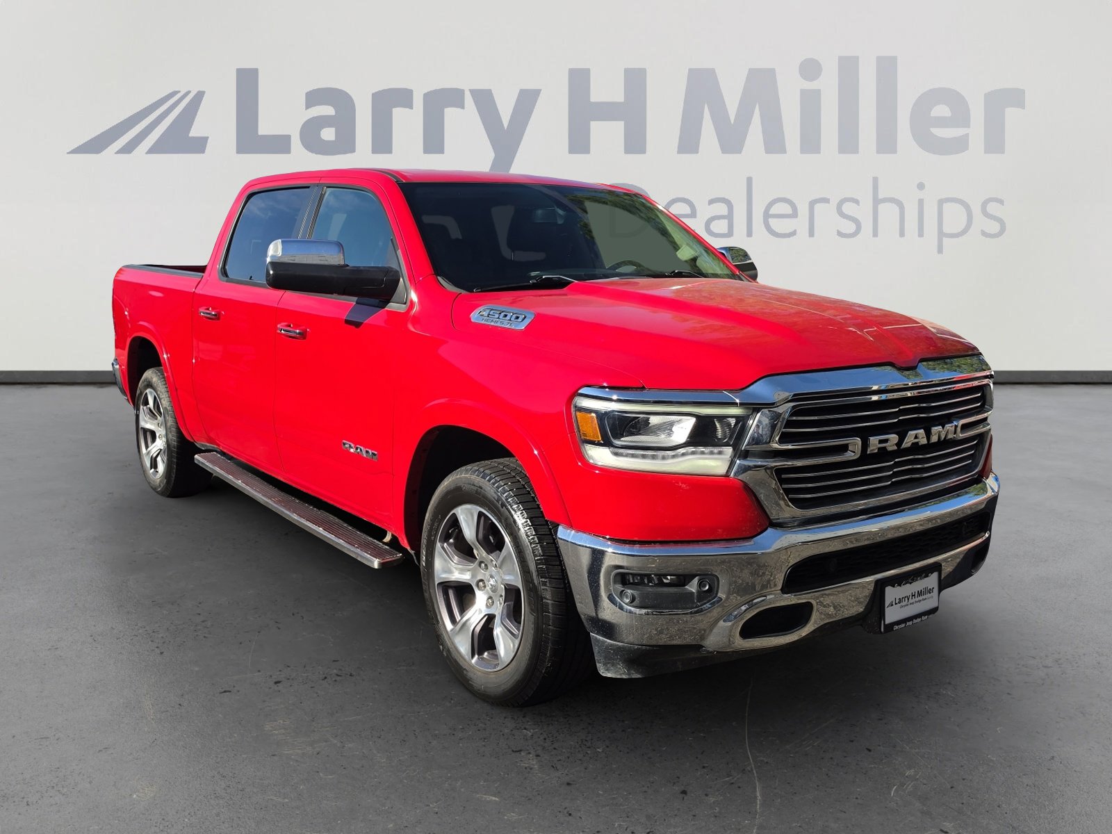 Used 2019 RAM 1500 Laramie AWD/4WD image 7