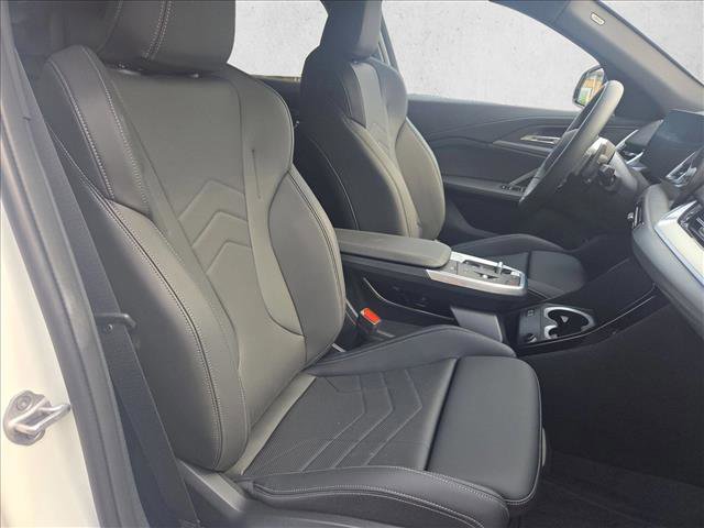 Used 2026 BMW X2 xDrive28i w/ Technology Package AWD/4WD image 19