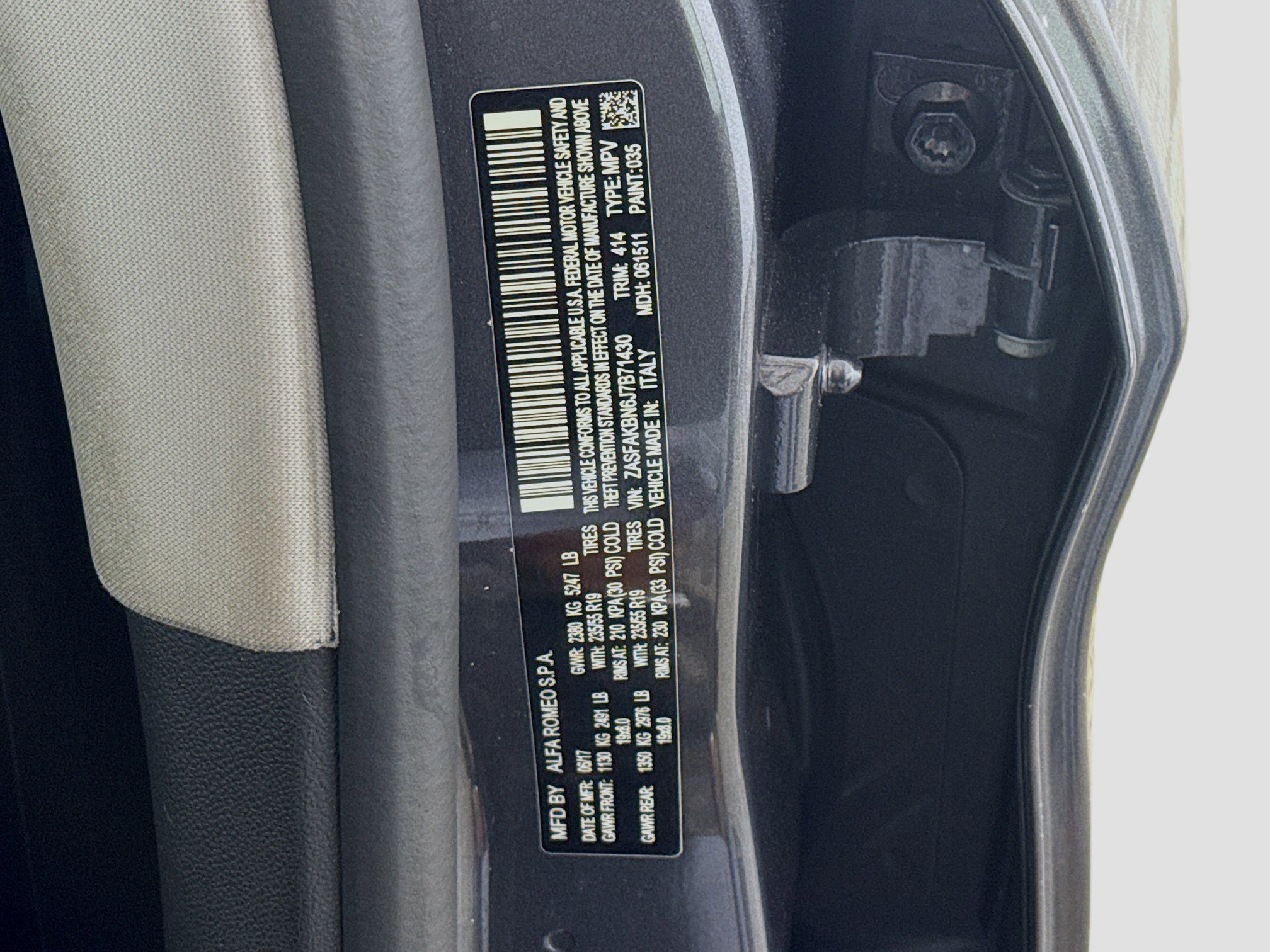 Used 2018 Alfa Romeo Stelvio Ti image 40