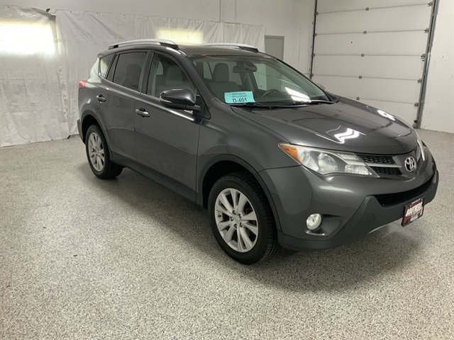 Used 2015 Toyota RAV4 Limited w/ Technology Package AWD/4WD image 4