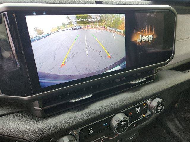 Used 2024 Jeep Wrangler Sport image 17