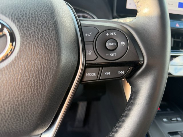 Certified 2023 Toyota Venza XLE AWD/4WD image 31