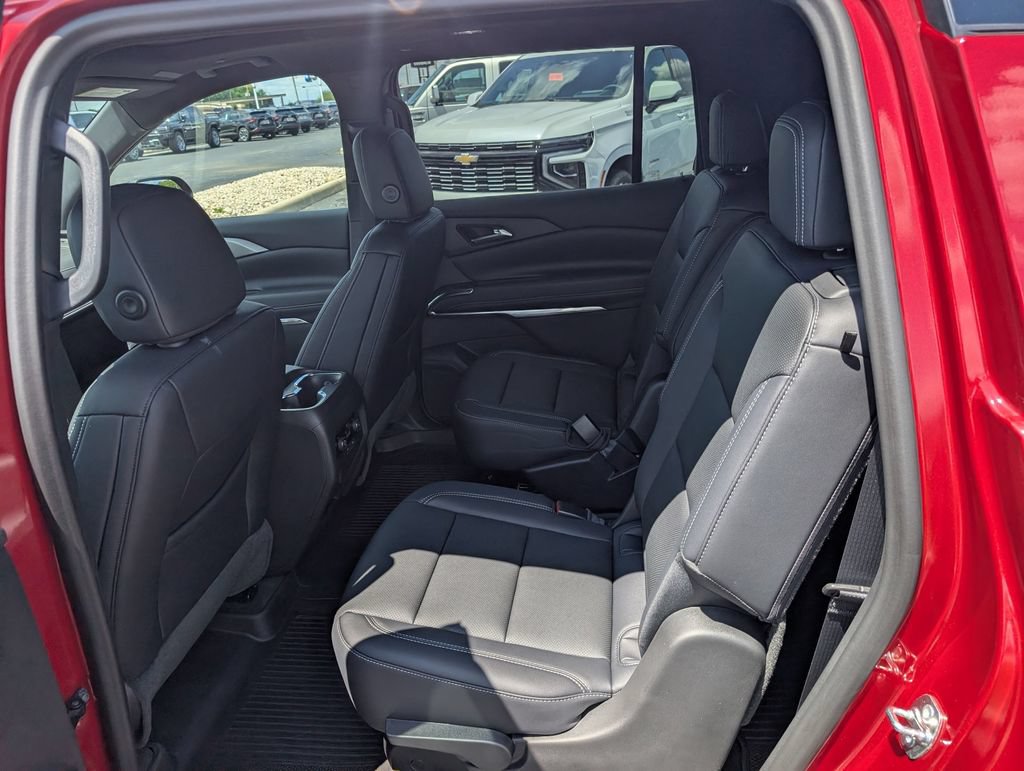 New 2026 Chevrolet Traverse LT w/ Sun and Wheel Package AWD/4WD image 10