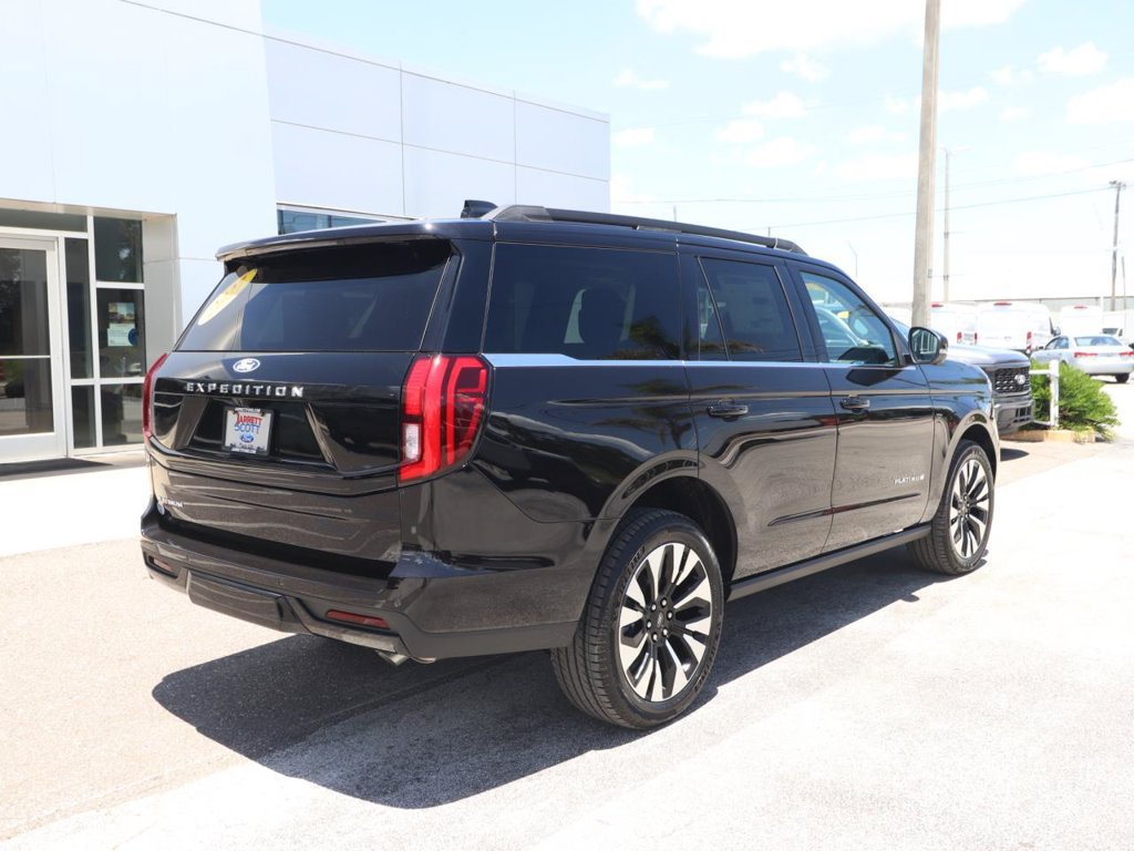 New 2027 Ford Expedition Platinum w/ Driver's Package RWD image 16