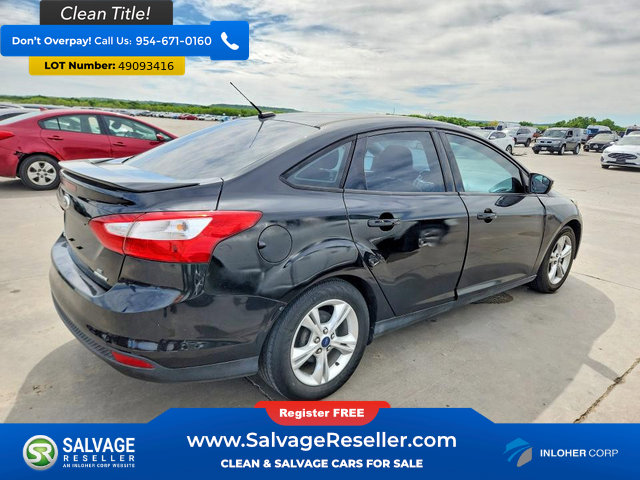 Used 2014 Ford Focus SE FWD image 4