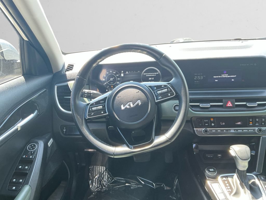 Used 2024 Kia Seltos SX AWD/4WD image 12